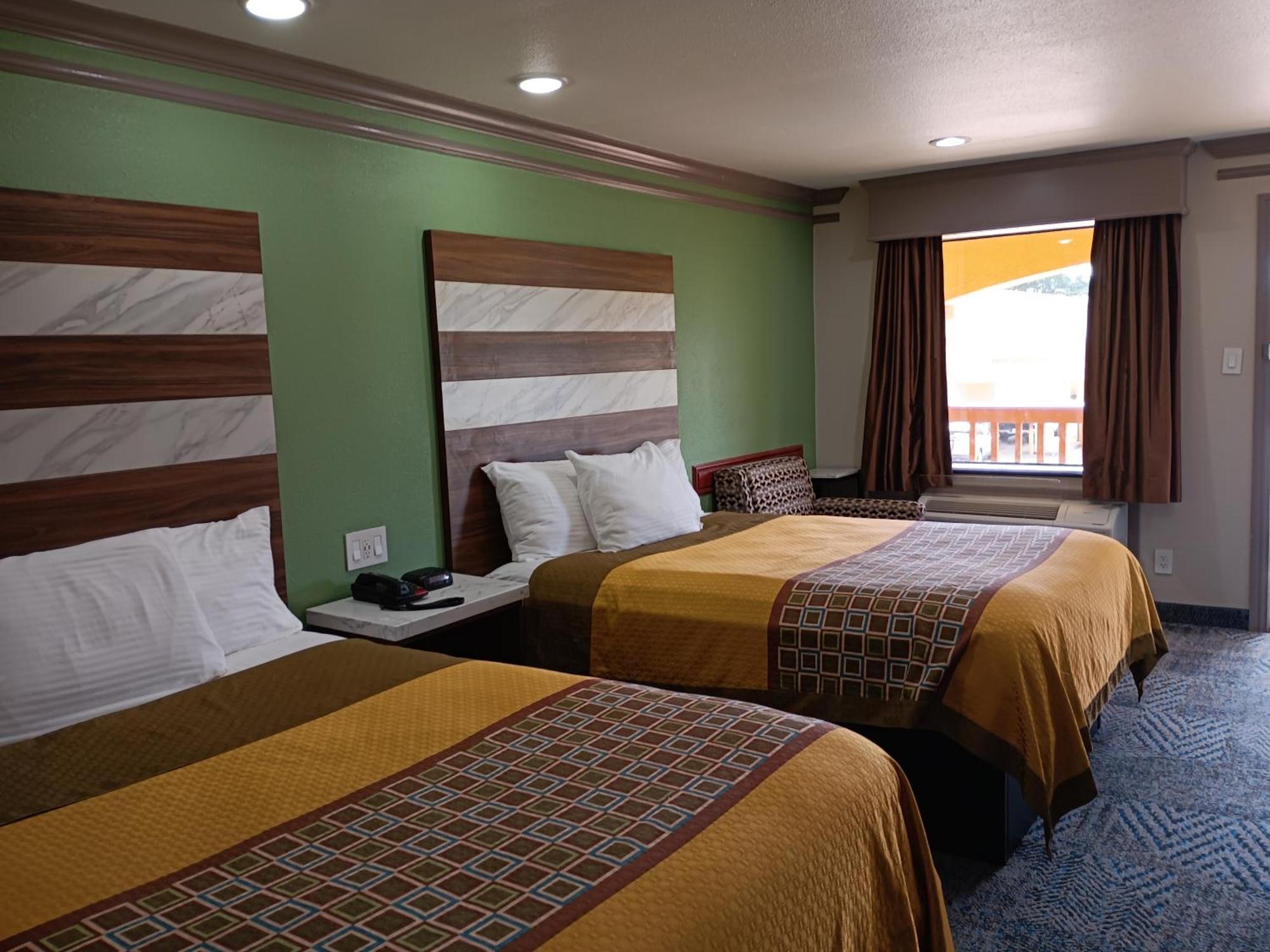 Americas Best Value Inn & Suites-Alvin/Houston Exterior photo
